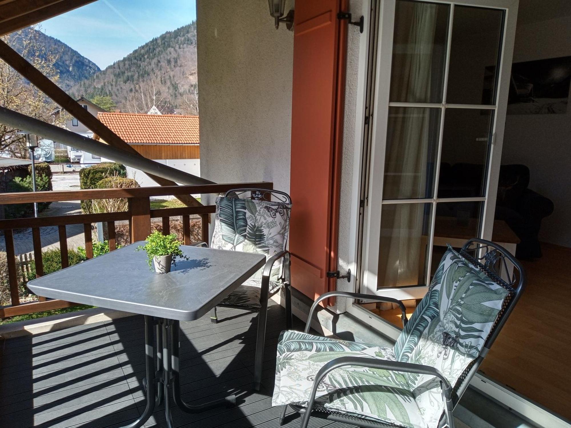 Ferienwohnung Fuchsbau Oberau (Garmisch-Partenkirchen) Exterior foto